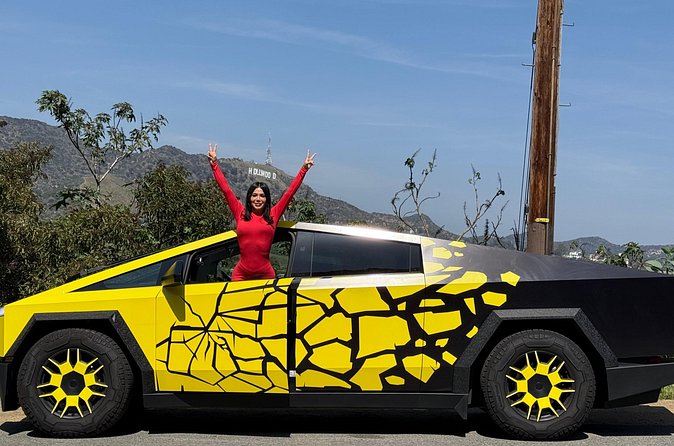 30-Minute Driving Tour: Explore Los Angeles in a Cybertruck - Stop 2: Hollywood Hills views and upscale neighborhood energy