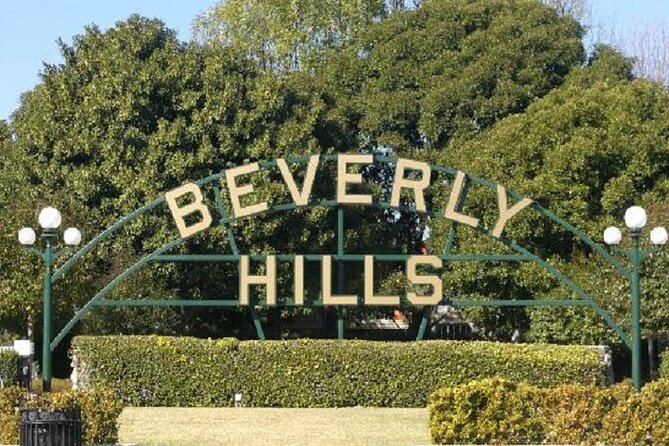 4, 5, or 6 Hour Los Angeles Private Tour in Stretch Limo - Hollywood Sign at Griffith Observatory (and what to do on Mondays)