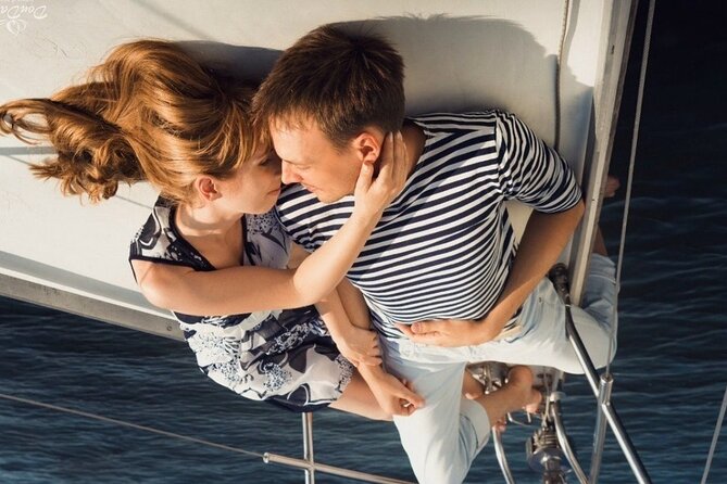 4 hours Sailboat Tour for 2 people along the Los Angeles Coastline - Entering the Coast at 13701 Fiji Way, Marina del Rey