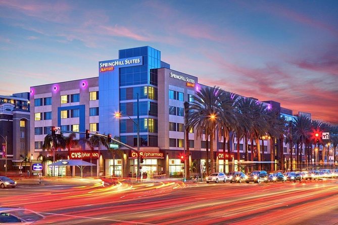 Anaheim Resort Private Transfer to or from John Wayne Airport. - How Flight Delays and Changes Are Handled