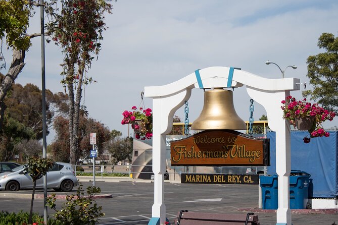 Anaheim to LA: Hollywood, Beaches & Famous Film Sites tour - Sunset Boulevard Drive-By: Stories Behind the Flash