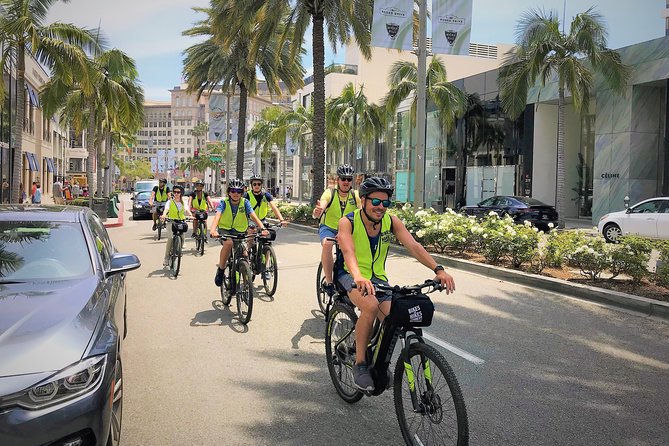 Beverly Hills Tour: Movie Star Homes and LA Sightseeing by E-Bike - Beverly Hills essentials: luxury homes and the “up close” factor