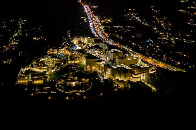 California Coast and Canyons 35-Minute Helicopter Tour - Malibu and Pacific Palisades: The Finish That Feels Like a Movie