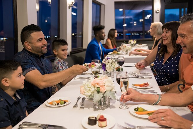 City Cruises Los Angeles Dinner Cruise from Marina del Rey - What This Marina del Rey Dinner Cruise Is Like