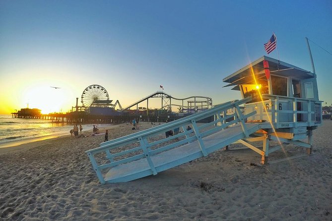 Deluxe Los Angeles 5-Hour Limo Tour with Drinks Included - Hollywood, Beverly Hills, and the Coast, all in one private 5 hours