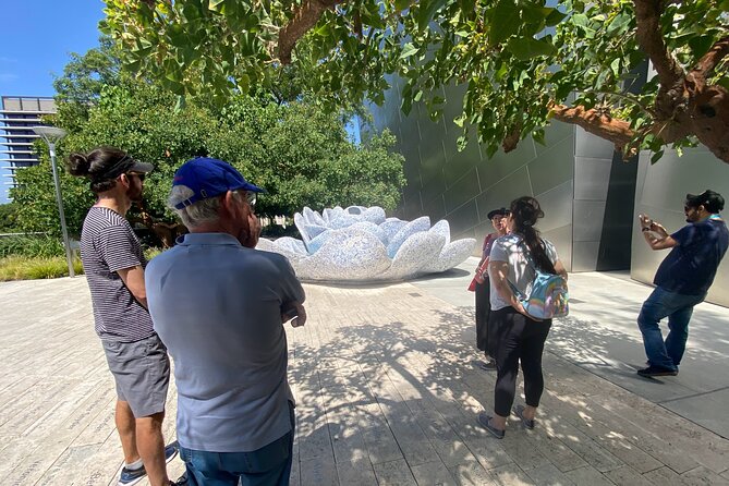 Downtown LA Arts Tour with MOCA, The Broad, and Infinity Room - MOCA Highlights Tour: Contemporary Art With a Guided Handle