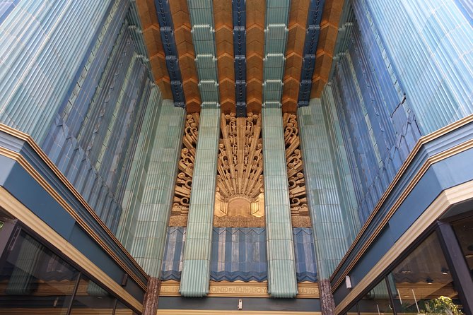 Downtown Los Angeles Architecture Walking Tour - Downtown LA architecture on foot, not in the car