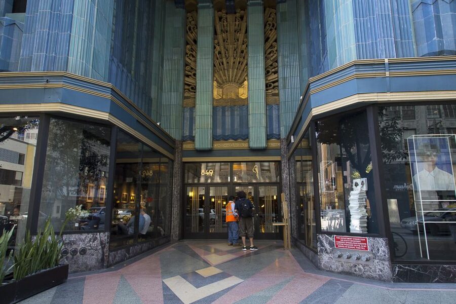 Downtown Los Angeles Bike Tour: Top 10 DTLA - Getting Oriented Fast at Grand Central Market