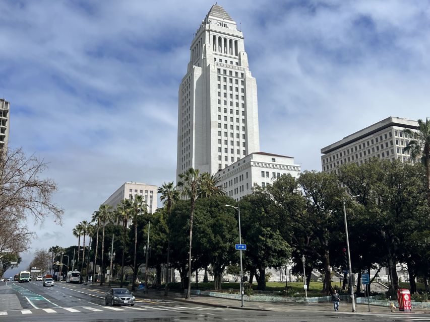 Downtown Los Angeles : Historic district & Little Tokyo - Financial District on foot: when offices left, something else returned