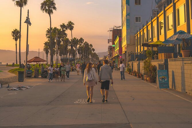 Golden Route Lowrider Tour - Venice Beach Boardwalk: choose your route, follow the guide’s cues