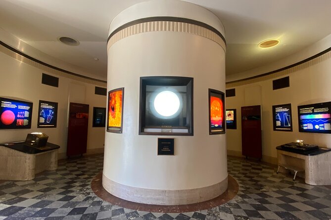 Griffith Observatory Insider Tour - Logistics that can make or break your visit: parking and timing