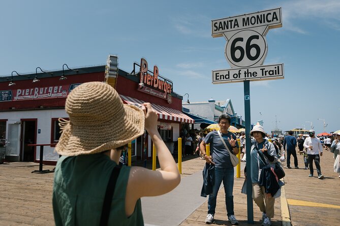 Half Day Best of Los Angeles Tour from Santa Monica - Rodeo Drive and the Beverly Hills Sign: Photo Time With Zero Guesswork