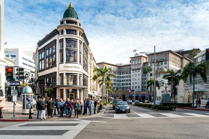 Half Day LA Tour: Hollywood, Celebrity Homes, Santa Monica - Private neighborhoods, the pink hotel, and hillside home views