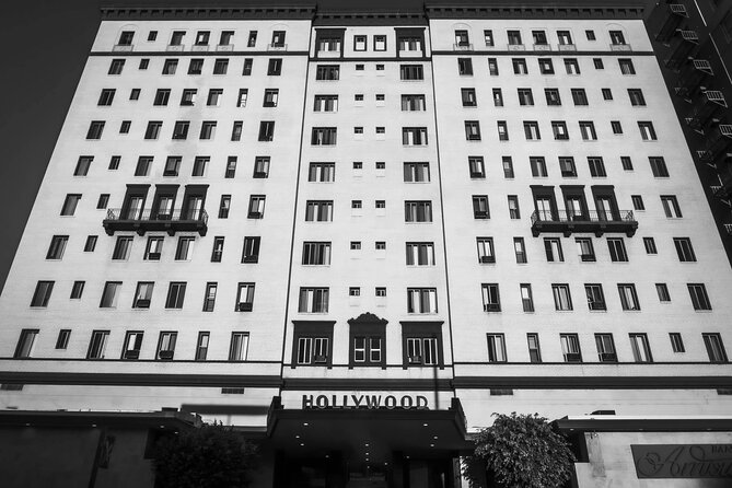 Haunted Hollywood Walking Tour: True Crime and Creepy Tales - How the Guides Handle Tone, Pacing, and Visuals