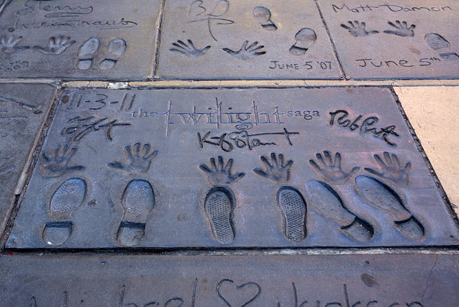 Hollywood & Beverly Hills: Celebrity Homes & Lifestyle Tour - Meeting at 1738 N Orange Dr and getting oriented fast