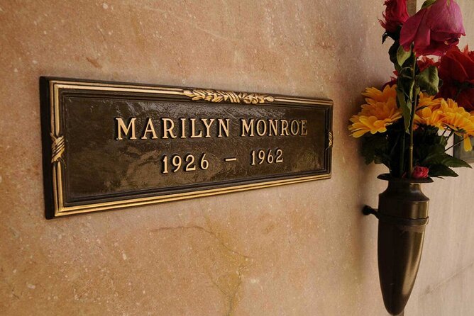 Hollywood Chills 3-Hour Tour: Celebrity Scandals and Cemeteries - Key Highlights Worth Your Attention