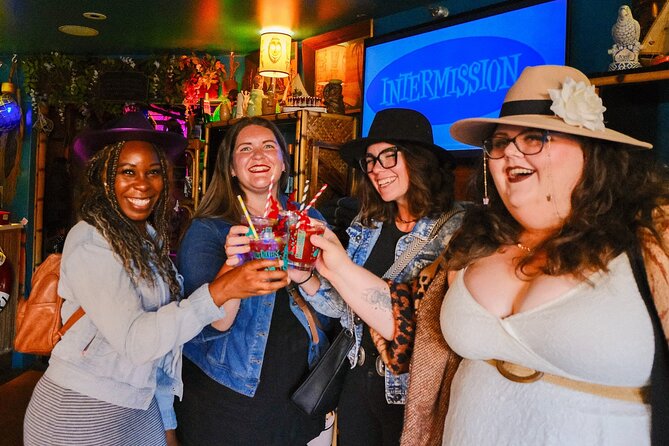 Hollywood Cocktails and True Crime Tour: 3 Drinks Included - A Hollywood cocktail tour that plays like true crime on a timer