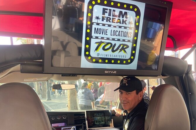 Hollywood Movie and TV Location Tour with Film Insider - Stop 4, Pink’s Hot Dogs: where pop culture meets a real counter