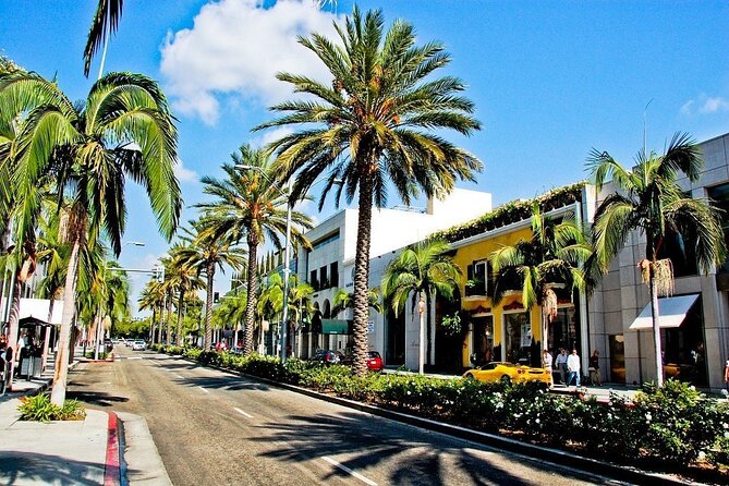 Hollywood Open Air Bus Tour: Celebrity Homes and Beverly Hills - Celebrity homes: you see the neighborhood, not the front door tour
