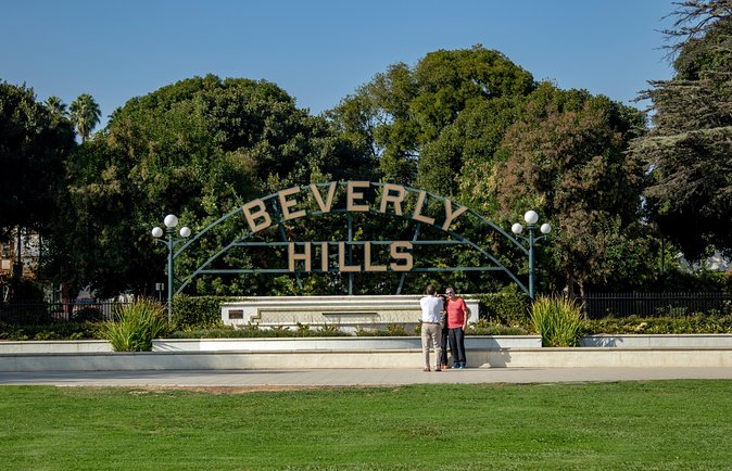 Hollywood Open Bus Tours - Hollywood Hills celebrity homes and Hollywood Sign views