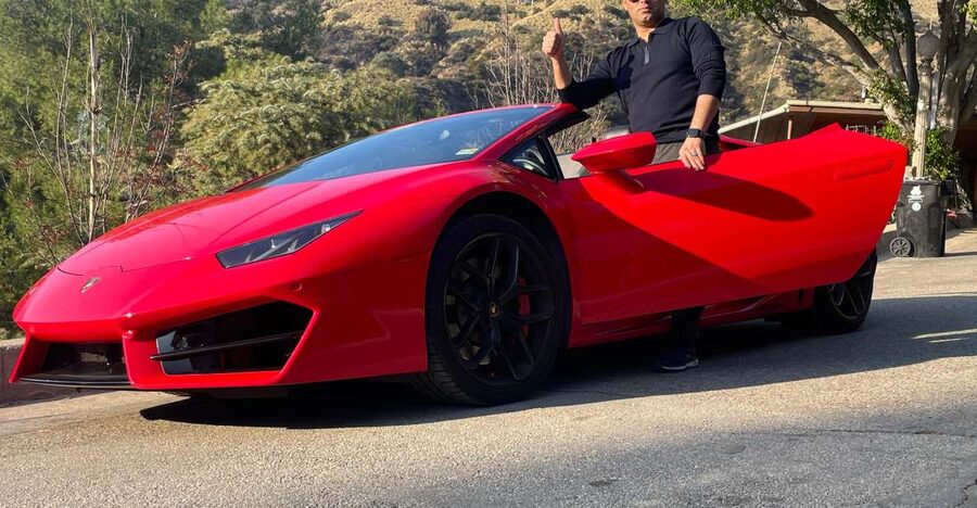 Hollywood Sign 30 Min Lamborghini tour (Drive or Be driven) - Small extras and costs to plan for