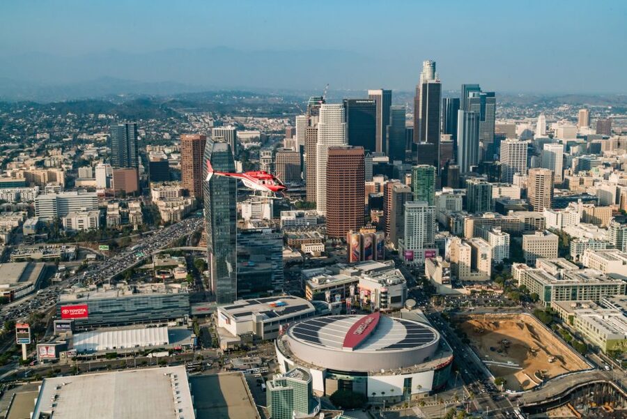 Hollywood Sign & Universal Studios Helicopter Tour - Burbank Airport timing, meeting point, and what 10 minutes really means