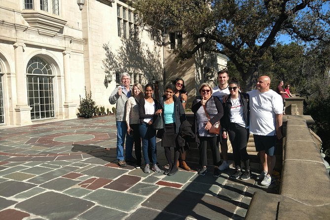 Hollywood to Beverly Hills Sightseeing Tour from Orange County - Beverly Hills Viewing Stops: Signs, Gardens, and Celebrity-Home Perspectives