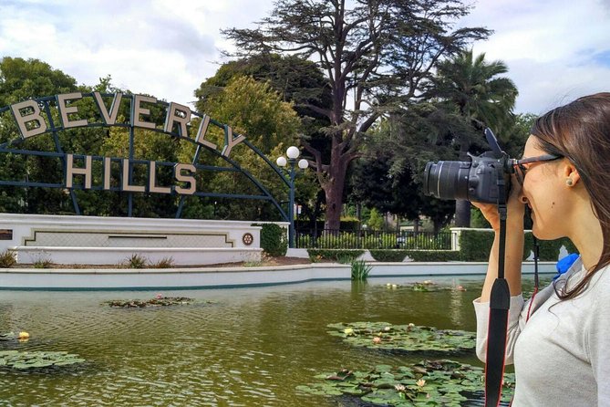 L.A. Highlights Private Full Day Tour of Los Angeles - The Beverly Hills and Rodeo Drive Drive-By: Four Seasons, Pretty Woman, and Luxury Window Time