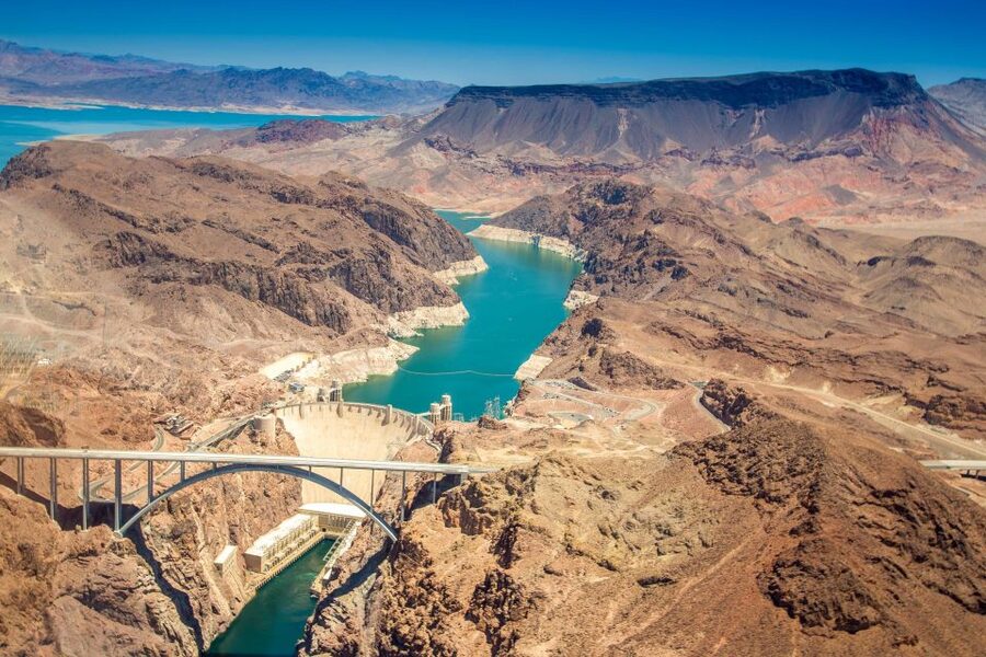 LA: 2-Day Las Vegas Tour with Hoover Dam & Accommodation - Road to Las Vegas: the Death Valley drive plus an outlet-mall lunch break
