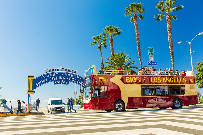 LA: Celebrity Homes and Lifestyle Tour and Hop-on Hop-off Tour - Hollywood Sign Lookout and Griffith Observatory: Two Iconic Ways to See the Cosmos