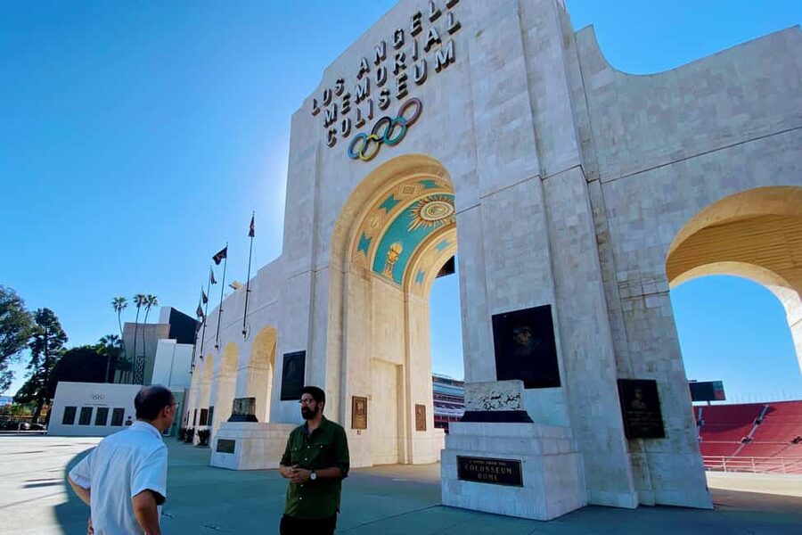 LA: Expo Park Space & Dinosaurs Tour with Cal Science Center - Quick picks before you go