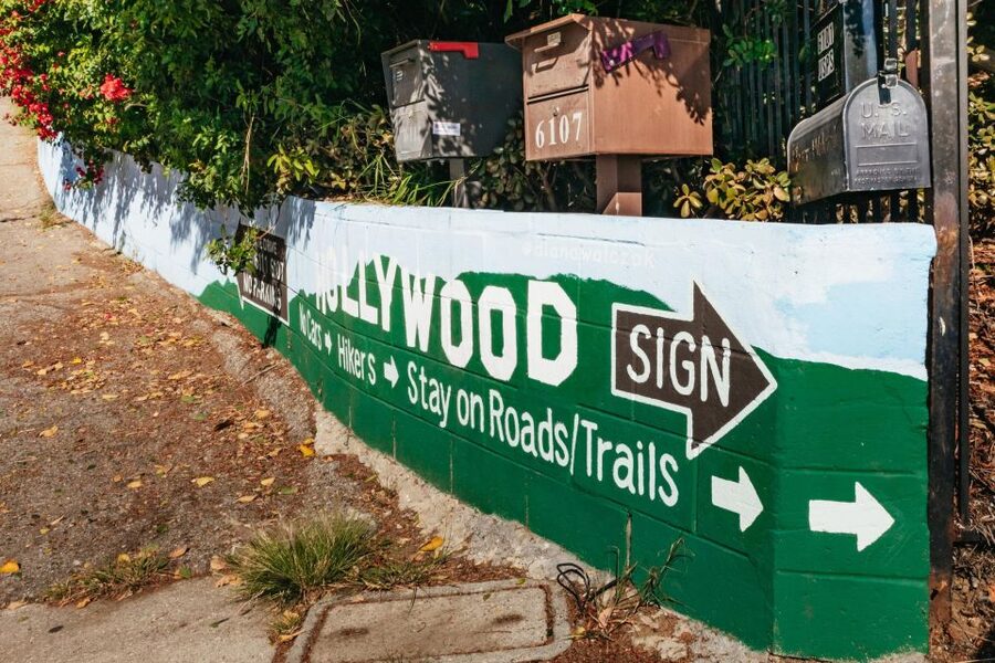 LA: Express Hollywood Sign Guided Walking Tour with Photos - First Views and Photo Stops: How the Sign Moment Works