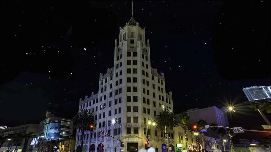 LA Ghosts: Terrors of Tinseltown Tour - Hollywood Forever and the Valentino Spirit Story