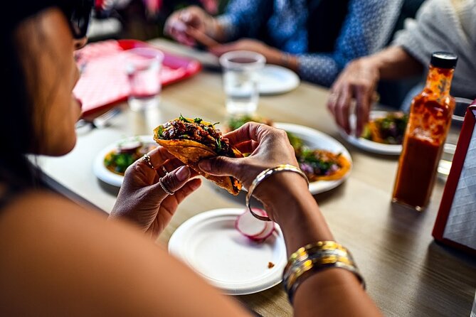 LA Venice Beach Hidden Gems Food Tour With 6 Food Tastings - Stop 1: Abbot Kinney canals, built in 1905, and why it shapes Venice