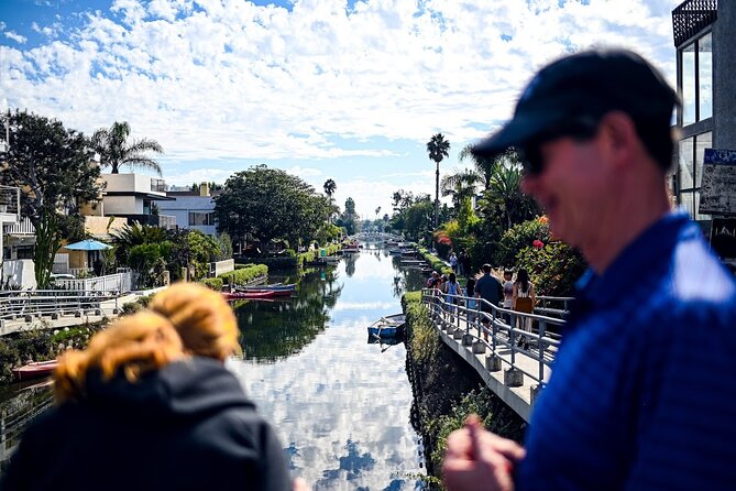 LA Venice Beach Hidden Gems Food Tour With 6 Food Tastings - Stop 2: The Venice outdoor weightlifting playground, sand box and bars