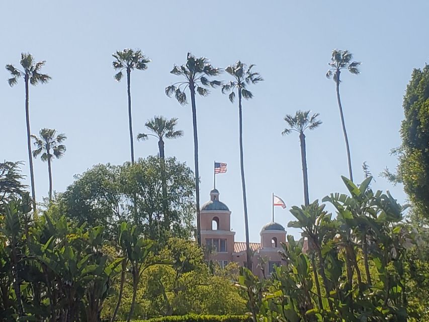 LA VIP Tour : Beverly Hills, Sunset Strip, & Hollywood Sign! - Price and value: is $59 for 3 hours worth it?