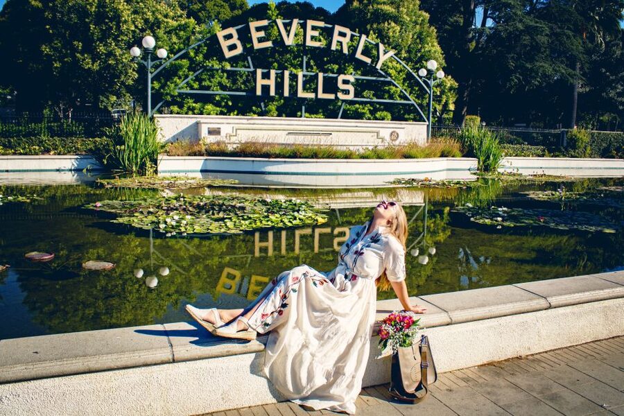 LA VIP Tour : Beverly Hills, Sunset Strip, & Hollywood Sign! - Mulholland Drive and the Universal City Overlook views