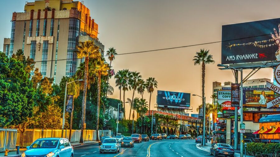 LA VIP Tour : Beverly Hills, Sunset Strip, & Hollywood Sign! - Rodeo Drive and Beverly Hills Sign: the easiest high-end street vibe