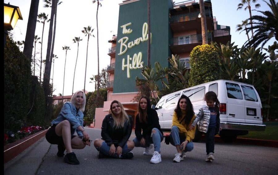 LA VIP Tour : Beverly Hills, Sunset Strip, & Hollywood Sign! - Hollywood time near the Chinese Theatre and Walk of Fame