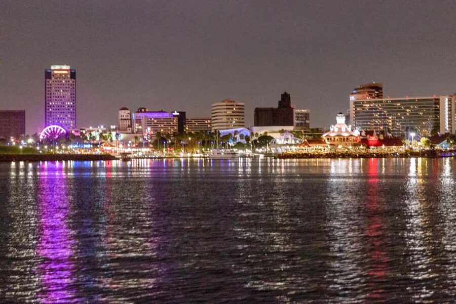 Long Beach: Private Night Yacht Cruise With City Lights - Who this private night yacht cruise is best for