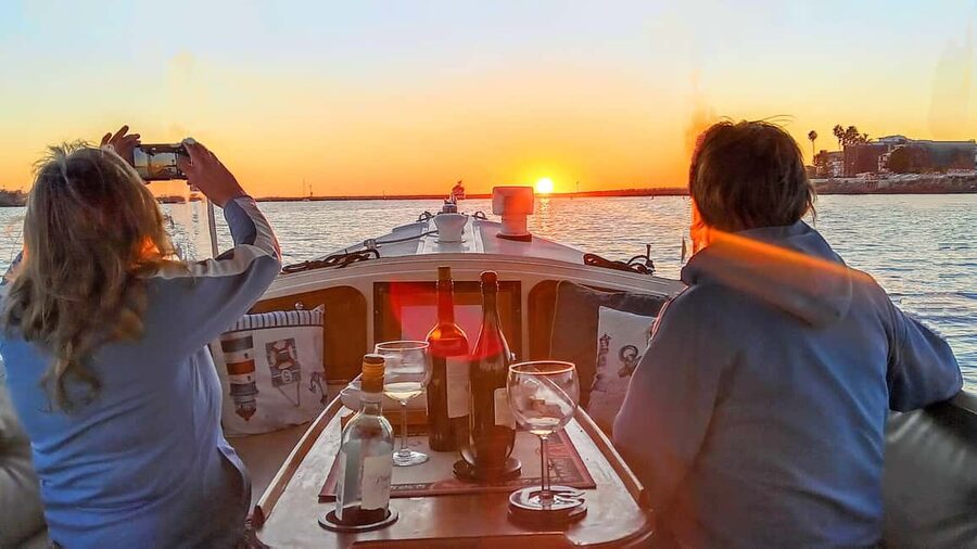 Los Angeles #1: Luxury Boat Cruise-Wine, Cheese & Sea Lions - Price and value: what $149 per person buys you