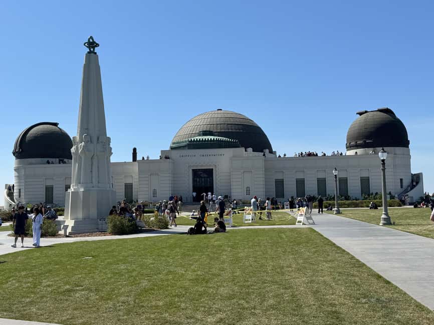 Los Angeles: 4.5-hour tour in an SUV Hollywood/Beverly Hills/G. Observatory - Beverly Hills on Rodeo Drive and the Pretty Woman Factor