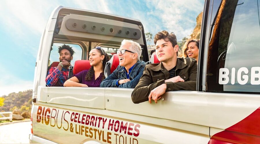 Los Angeles and Hollywood: Celebrity Homes & Lifestyle Tour - Photo stops for Hollywood Sign, Walk of Fame, and Sunset Strip moments