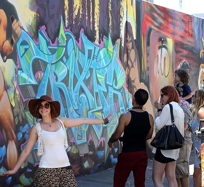 Los Angeles: Arts District Street Art, Graffiti Walking Tour - Why the Arts District Murals Feel Different On Foot
