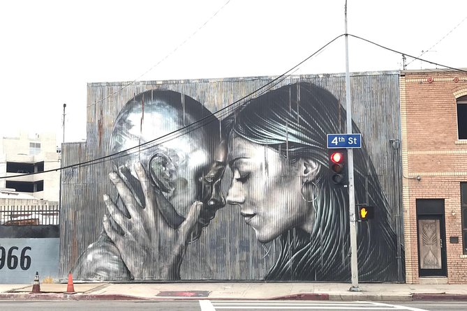 Los Angeles Arts District Walking Tour - Hauser, Wirth & Schimmel for art books to end the walk