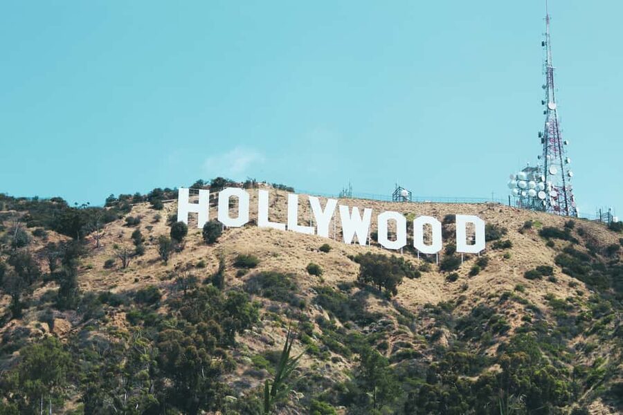Los Angeles: Celebrity Homes and Movie Scenes Bus Tour - Mulholland Drive and the scenic drive loop that makes the tour feel long