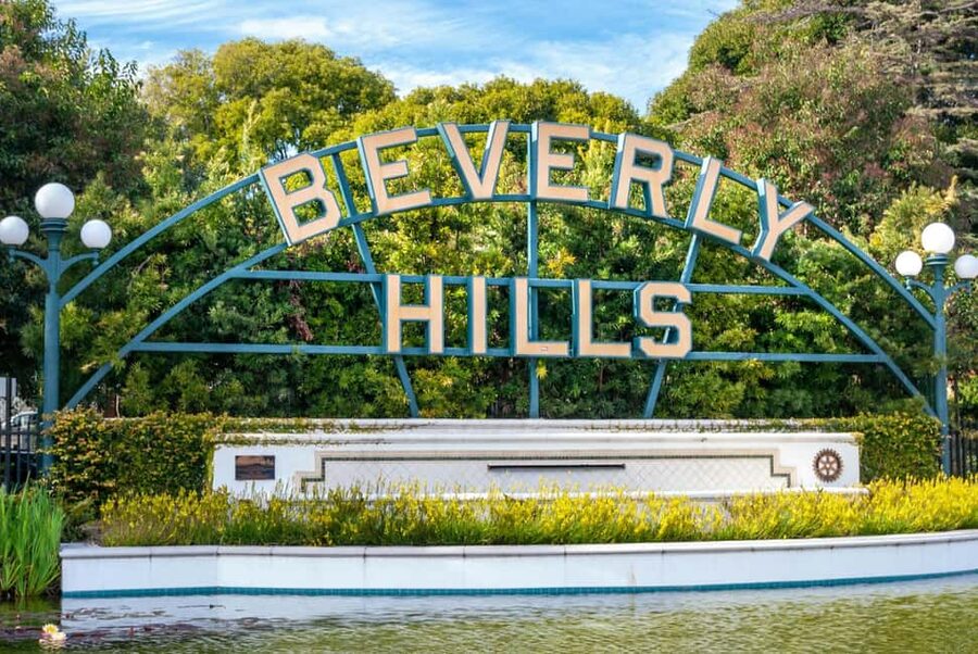 Los Angeles: Celebrity Homes and Movie Scenes Bus Tour - Celebrity homes: what you get, and what you should not expect