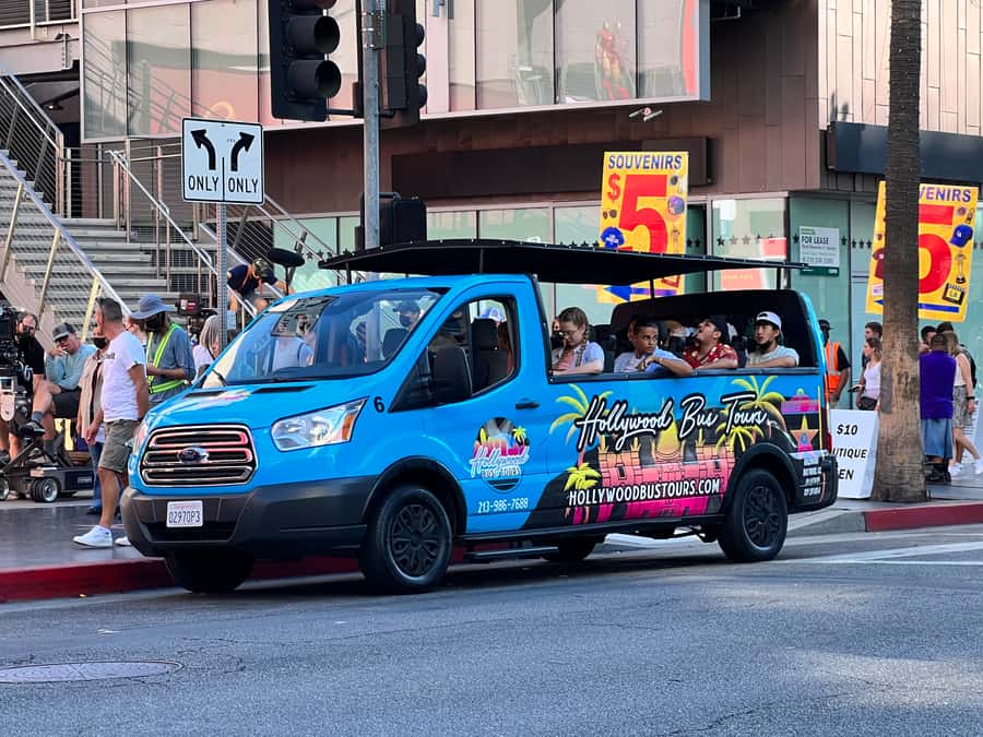 Los Angeles: Famous Neighbourhoods and Celebrity Homes Tours - Hollywood Walk of Fame and Sunset Strip, the fast intro to LA