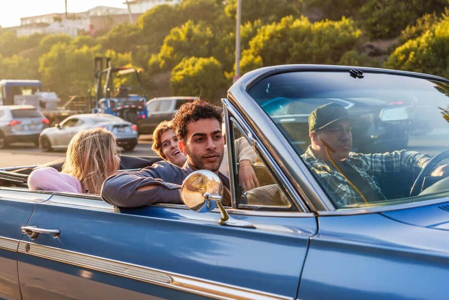 Los Angeles: Golden Route Tour in a Classic Lowrider - Comfort tips: camera, sun, and what to wear