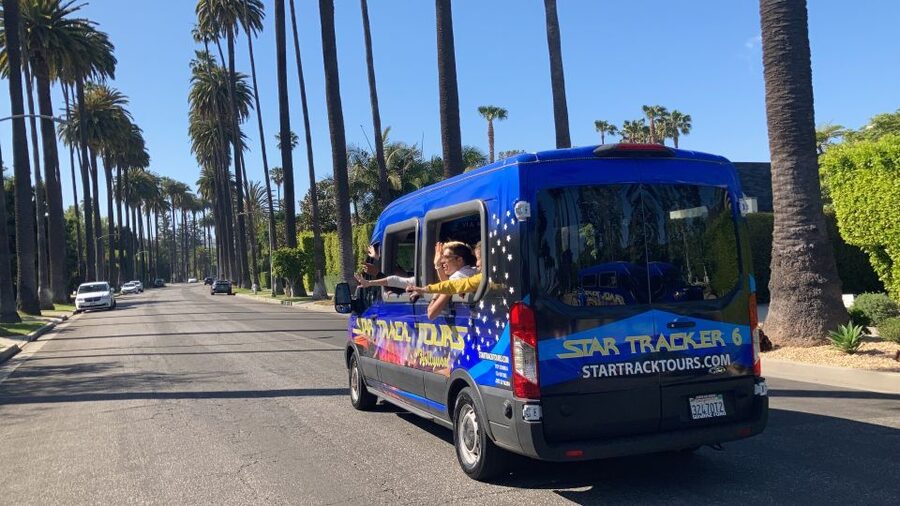 Los Angeles: Hollywood and Beverly Hills Guided Bus Tour - Beverly Hills: the one-hour mansion glimpse that actually feels worth it